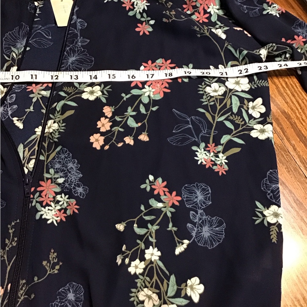 Floral Women's Jacket  New with tags size extra large Maurices- Navy - Picture 8 of 12